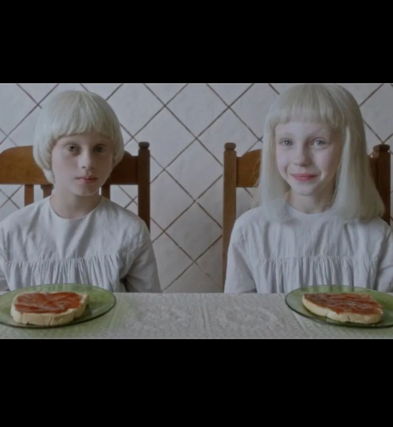 Película Tin y Tina en Netflix de qué trata La Mega